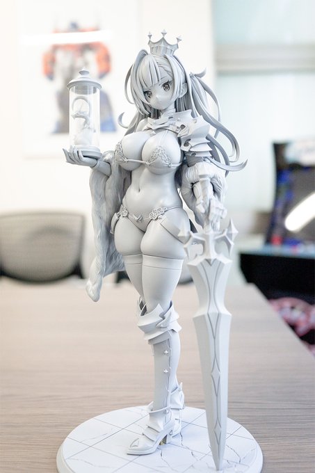 先日『ドラゴン使いの姫』 ドラゴンテイマー プラテアの原型を監修してきました。
細部まで丁寧な作り込みで魅了されました。 