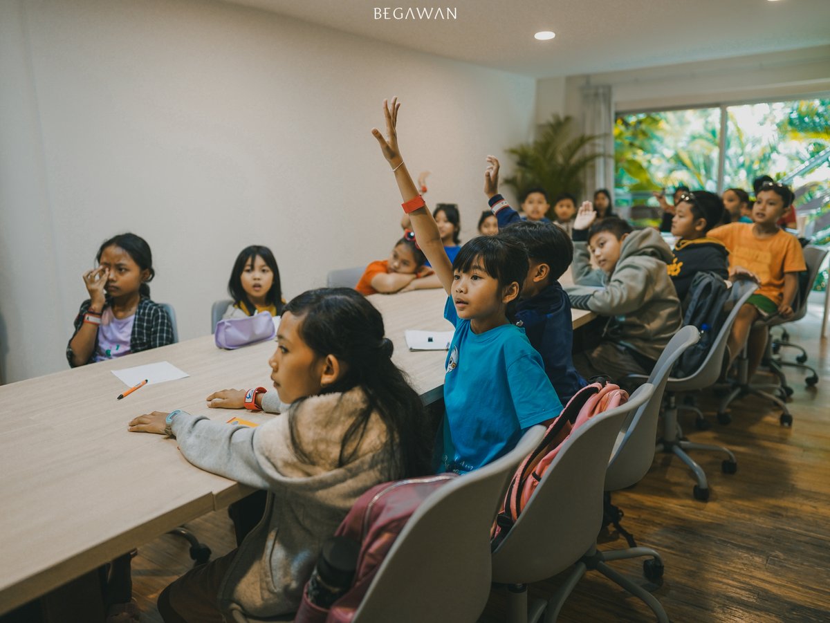 begawanlife's tweet photo. Begawan's Eco Warriors learned about water sustainability at Waterbom Bali! They explored water recycling, rainwater harvesting &amp; participated in sustainability discussions. This trip gave them the opportunity to champion responsible tourism practices. https://t.co/lA23uphQ51