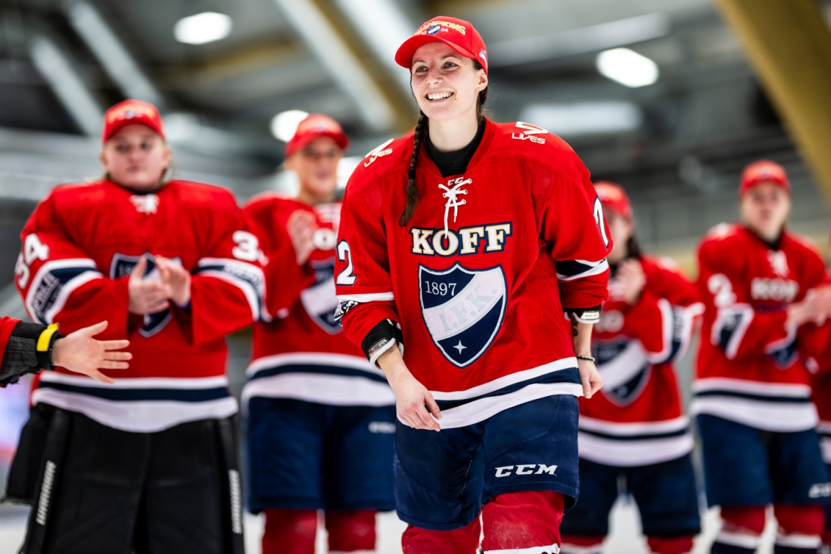 𝗣𝘂𝗱𝗼𝘁𝘂𝘀𝗽𝗲𝗹𝗶𝗲𝗻 𝗠𝗩𝗣: Clara Rozier! 🔥

Ranskalaishyökkääjä teki pudotuspelissä 11 otteluun tehot 7+7=14.

📸 Riku Laukkanen

#SJRY #NaistenLiiga #HIFKNaiset #StadinGimmat