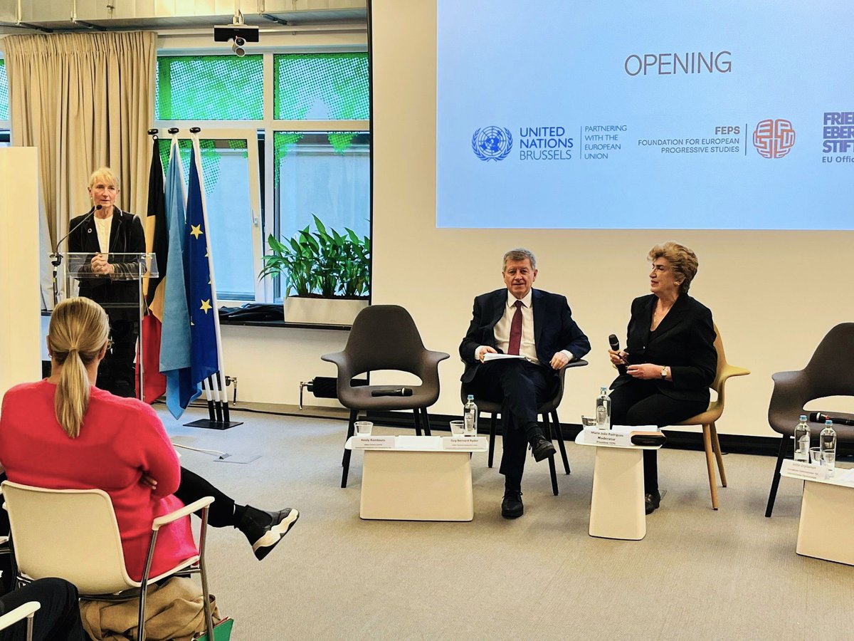 To contribute to reflections ahead of @UN #SummitOfTheFuture, today we join forces with @UNinBrussels and @FES_Europa! W/ @GuyRyder @JuttaUrpilainen @carogennez @MJRodriguesEU & many more We unveil key insights from the report 'For a New Global Deal' ℹ️bit.ly/NavigatingPoly…