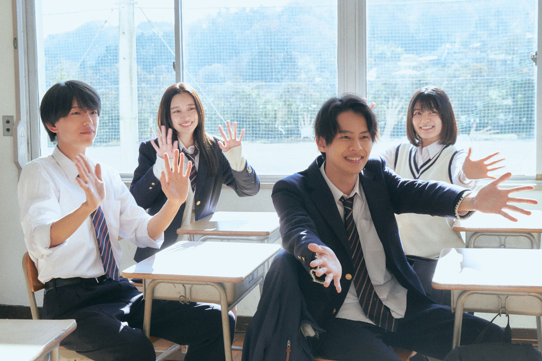 drama_msf's tweet photo. #マイストロベリーフィルム
📽ˎˊ˗オフショット公開🎞

休憩中には黒板で落書き大会も✏
#マイスト にちなんで苺や
似顔絵などを黒板が埋まるくらい
いっぱい描いてました🍓

📺第𝟕話は𝟑/𝟐𝟖(木)放送
𝐭𝐯𝐤 𝟐𝟓:𝟎𝟎／𝐌𝐁𝐒 𝟐𝟓:𝟐𝟗
#深田竜生 #矢花黎
#田鍋梨々花 #吉田美月喜 https://t.co/zFWk2O9KQo