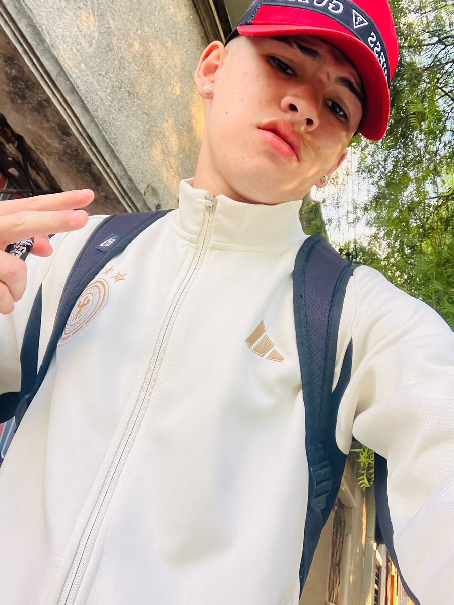 manda la ubii donde sea te voy a robar y juntito pa la playa vamo a viajar