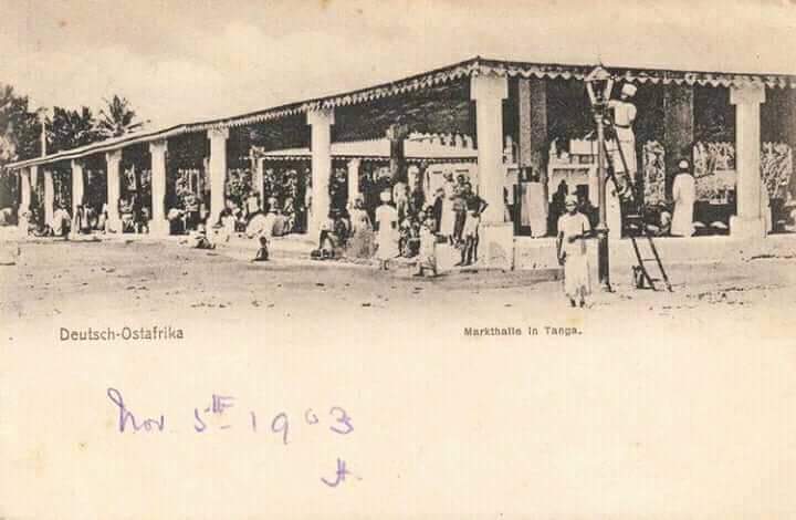 JE WAJUA HAYA KUHUSU TANGA? 

1. Reli ya Kwanza Tanzania Bara - Tanga 1893.

2. Shule ya kwanza ya Sekondari- Tanga 1890 (Tanga Old School).

3. Shule ya Kwanza (Anglikana) Tanzania 1848 - Tanga Magila Muheza.

4. Taasisi ya Kwanza ya Utafiti wa Malaria Duniani - Tanga Muheza,