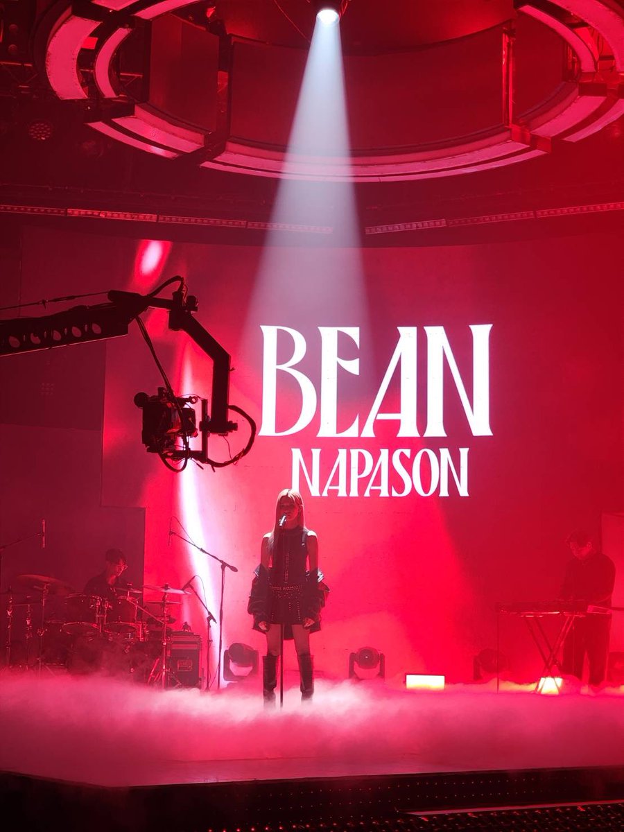BNapason's tweet photo. ครั้งแรกกับเวที @StageTpop  2 ปีที่แล้วคลาดกันไปรอบนึง วันนี้ได้โชวทั้งที ขอจัดเต็มไปเลย3เพลงค่ะ!!! ดูแล้วชอบป้ะๆๆๆ? ☺️🙏🏽❤️‍🔥 https://t.co/ylHKirlRY6