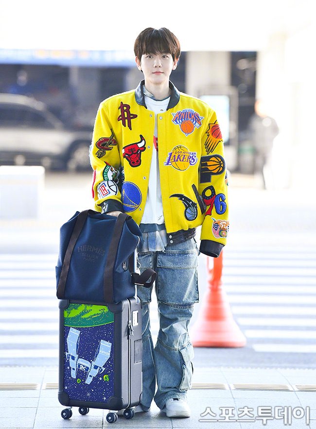 yooocookie's tweet photo. 노랑 강쥐~🐶💛#백현 #BAEKHYUN https://t.co/8FlxckNVWa