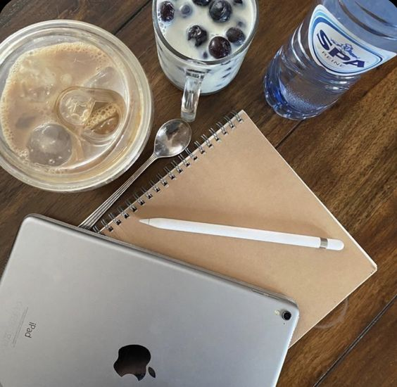 pilatesgirly's tweet image. never give up