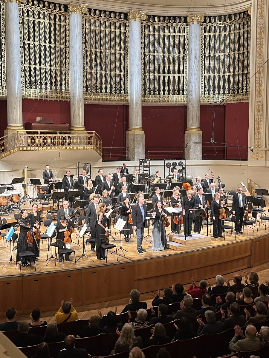 Austrian premiere of an impressive Violin concerto composed by Aureliano Cattaneo performed by @PatKopViolin @rsowien @marinalsop co-commissioned by @Konzerthauswien