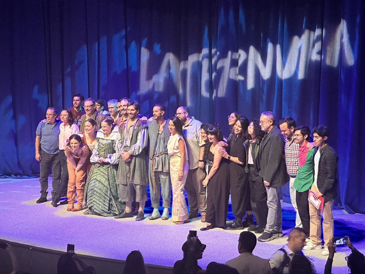 Noche de mucha #Ternura ¡Felicidades a toda la compañía! 💜💙
Los esperamos en el #NuevoTeatroLibanés a partir de mañana.

🎟️🎟️  bit.ly/LaTernuraBolet…