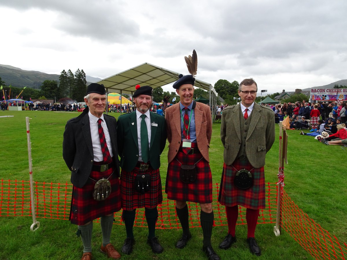 Happy birthday Jamie. Hopefully I will catch up with you again this year at either Lochearnhead or Killin Highland Games.

Frank McGregor and Jamie Macnab in the middle.