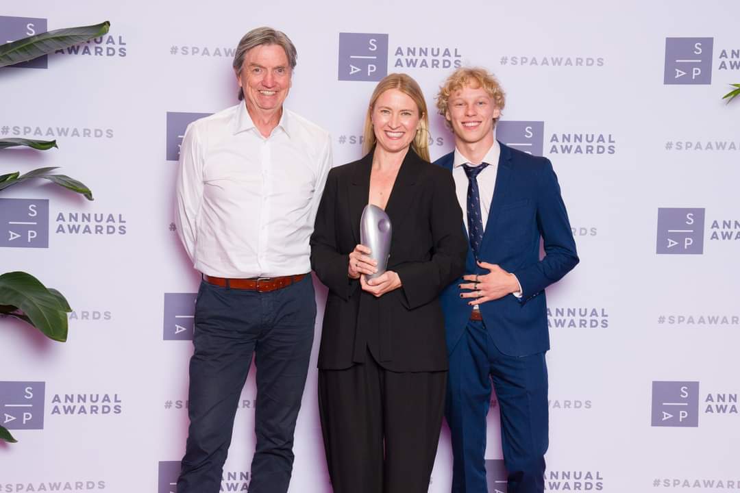 Maria_PORTUGAL2's tweet image. The Smile of Success 😍 
Congratulations Jo Werner and Stuart 3 awards  🏆🏆🏆
● Children’s Production of the Year awards-Crazy fun park
● Drama Series Production of the Year-The Newsreader S2
● Production Business of the Year award-Werner film productions on #SPAAwards