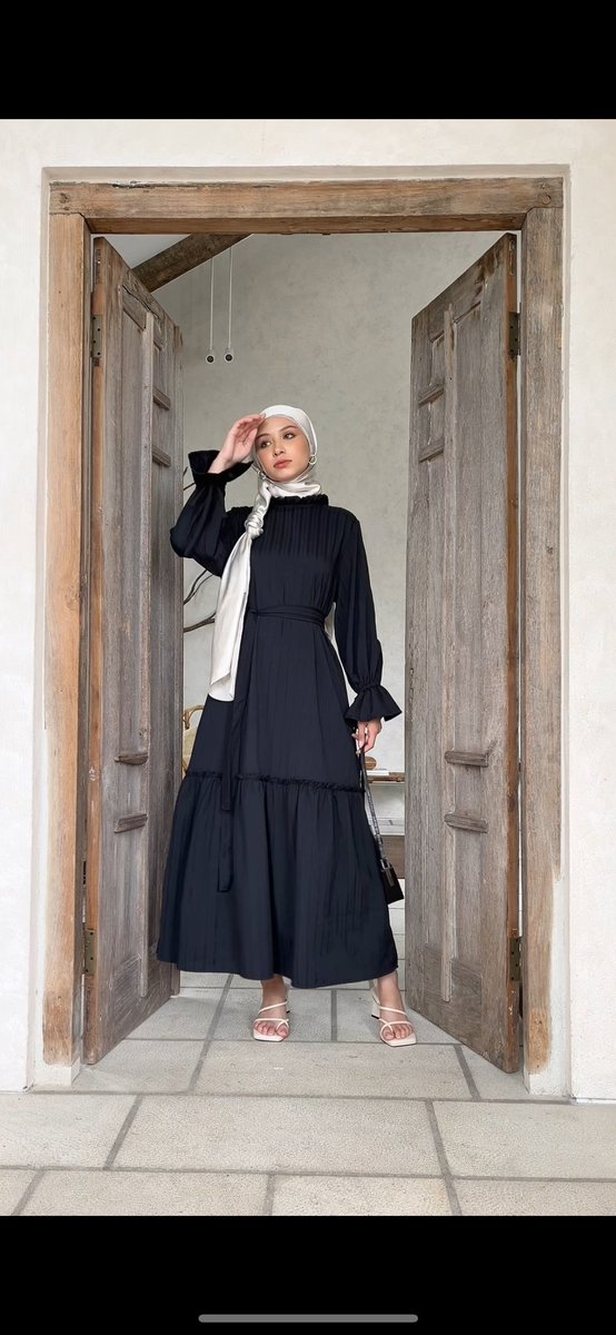 rensisflo's tweet photo. @ohmybeautybank Aku beli ini nder, ini dari Gracias Label dia lokal brand. Ini aku kasi link toko orennnya https://t.co/5Jw9aryLrj https://t.co/eqqm8HkMfh