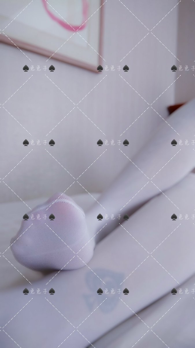 傻逼蝈蝻哥哥，妹妹的白丝脚好看吗？不会看着脚趾就流精了吧。黑桃配上白丝，你这个傻逼贱狗是不是特别兴奋啊，连黑爹的十分之一都没有还跳个不停，真应该给你切掉，废物蝈蝻

#媚黑 #婊子 #黑爹 #bbc #媚外 #留学生 #绿奴  #QOS #淫荡 #肉便器 #羞辱 #调教 #blackcock  #bigdick #cuck https://t.co/tp2QC1JZWr