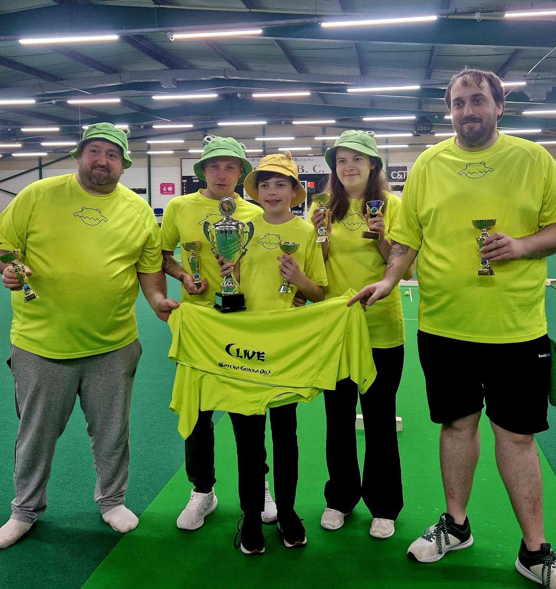 Overall winners of the Earlswood 5's.