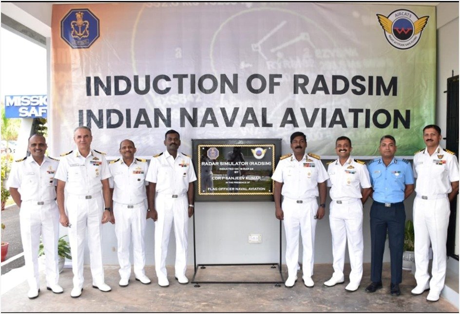 #indianairforce with #IndianNavy operationalise the completely indigenously developed Radar Simulator at INS Hansa on 18 March. A step towards inter service exchange of expertise. Software D&D was executed at Software Development Institute AF & completed in record 8 month time.