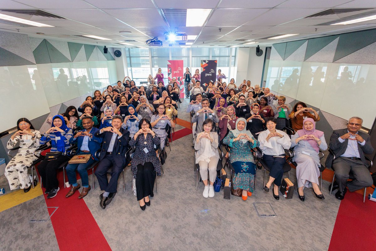CnetGAsia's tweet photo. Read more about our transformative dialogue on gender diversity in corporate leadership.

Read More : https://t.co/nzhBfVOH98
.
.
.
#CnetGAsia #GenderDiversity #Leadership #30PercentClubMalaysia #PwCMalaysia https://t.co/uJZJQKfbHH