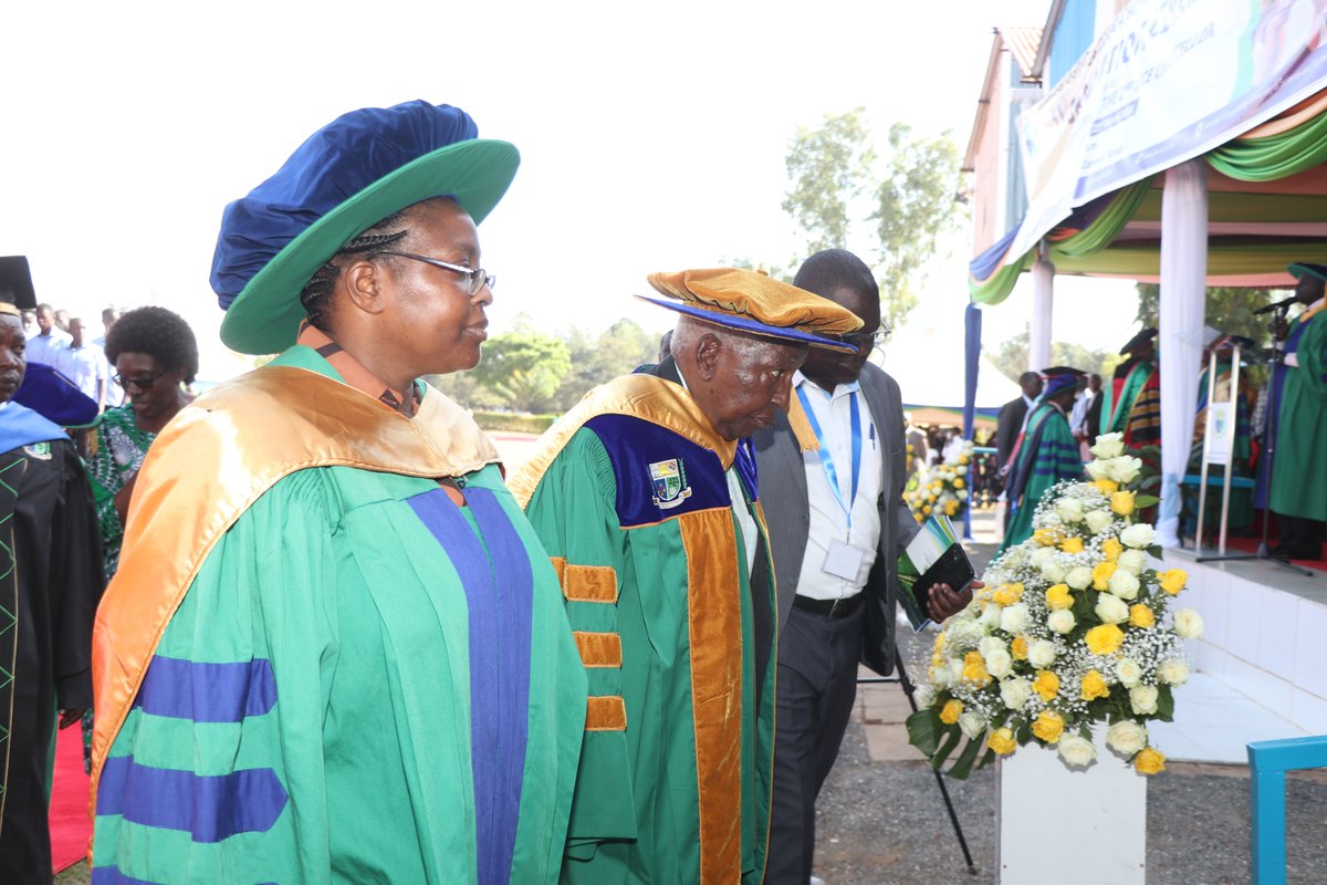 Jooustonline's tweet photo. The academic procession and opening prayer of the grand day has opened the floor for our wonderful day of jubilation for our graduands. You can also watch us on youtube through this link:https://t.co/MclDm83xTo
#JOOUST11THGrad #Grad2024 #SteppingOutInFaith https://t.co/5KJ8E8RTf9