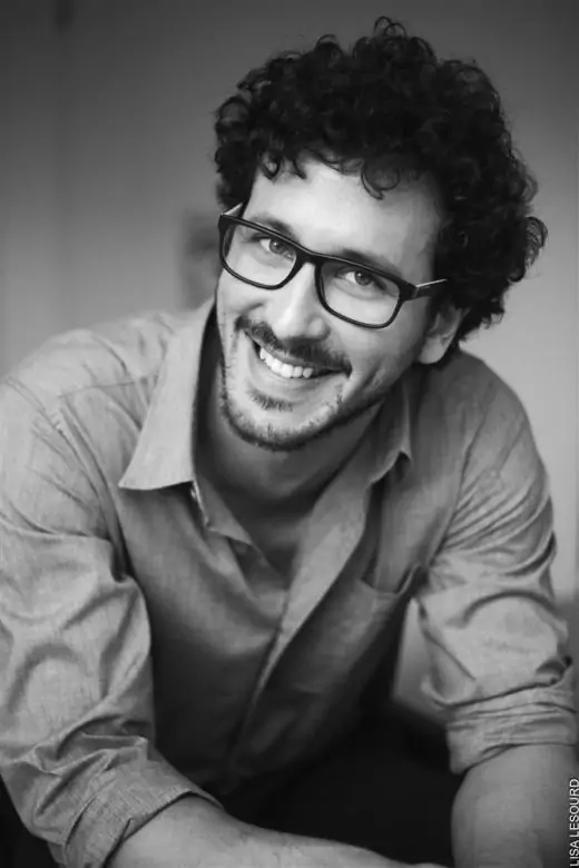 Castabot (@castabot) on Twitter photo Aujourd'hui, le 22 mars, on fête l'anniversaire de <a href="/Slim_Berhoun/">Slim Berhoun</a> alias le Dr Henry Castafolte dans Le Visiteur du Futur ! 🥳
L'occasion de revenir sur sa carrière dans ce thread bien complet ! Vous êtes prêts ?! ⤵️ #castagenda #frenchnerd Aujourd'hui, le 22 mars, on fête l'anniversaire de <a href="/Slim_Berhoun/">Slim Berhoun</a> alias le Dr Henry Castafolte dans Le Visiteur du Futur ! 🥳
L'occasion de revenir sur sa carrière dans ce thread bien complet ! Vous êtes prêts ?! ⤵️ #castagenda #frenchnerd