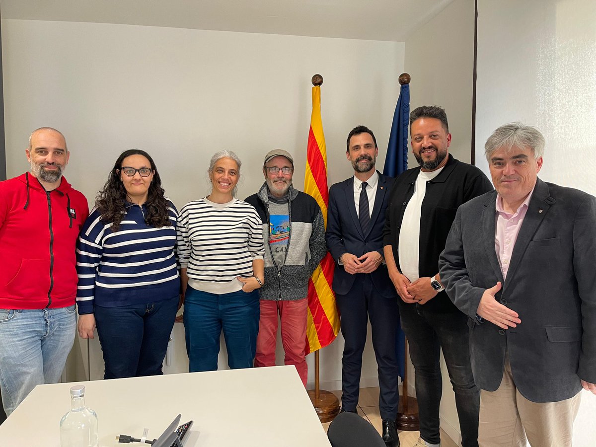 CoordinadoraOF's tweet image. Així, es manté el pressupost de la darrera convocatòria.
Seguirem pendents perquè la convocatòria segueixi endavant i que el @govern continuï garantint l’ #ACOLxTotes 

#antiracisme #dretaltreball #regularitzacioxtotes #ACOL