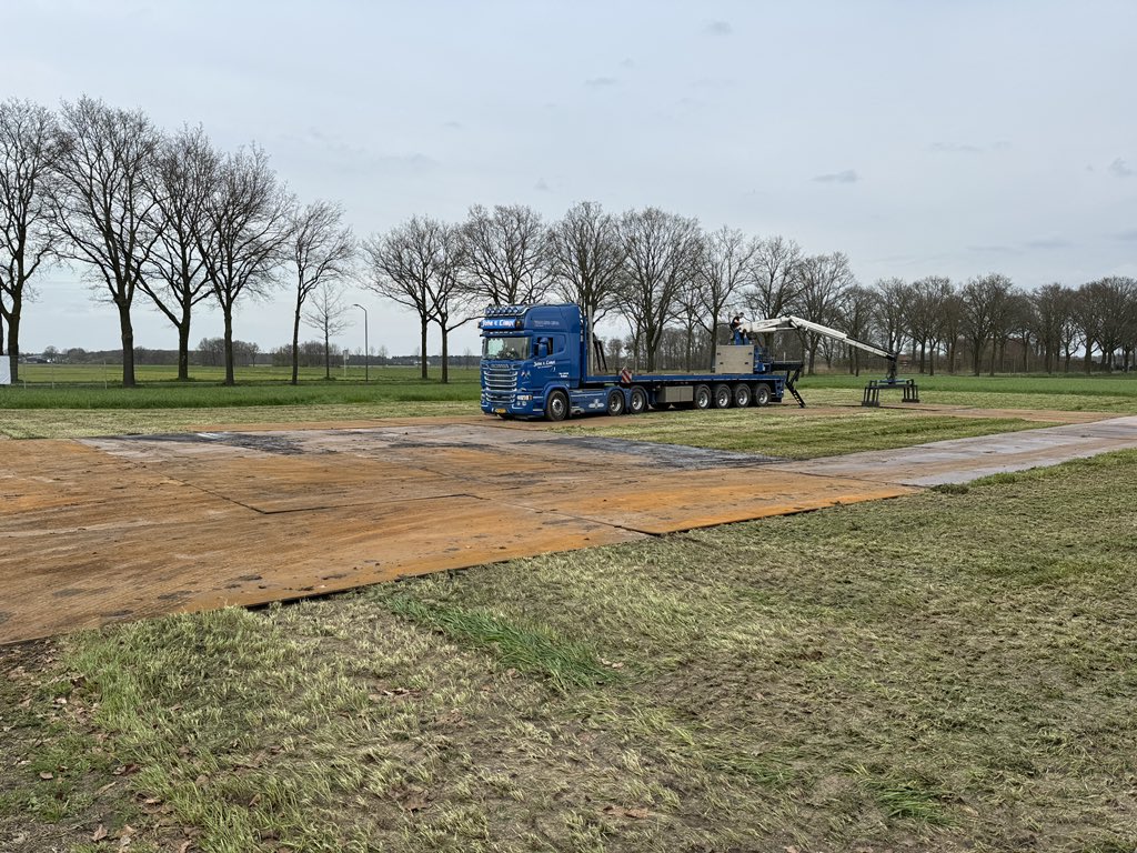 Morgen 23 maart van 10.00 uur – 16.00 uur is het zover de Open Bedrijvendag. 
Wij zijn vandaag volop in voorbereiding om ervoor te zorgen dat we jullie morgen 
ons bedrijf kunnen laten zien, hopelijk tot morgen.

#werkenindekempen #zinin #wijzijnerklaarvoor #openbedrijvendag