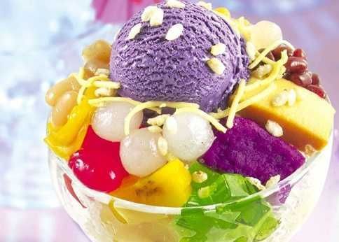 josiechoseme's tweet photo. Halo-halo is an all time of my pinoy summertime desserts. While components vary, you’ll find some common add-ins at most halo-halo carts and bars.

#PinoyEats
#PinoyMerienda
#YummpyPinoyEats

https://t.co/FOB9jApgvU https://t.co/nNbNd4L1XO