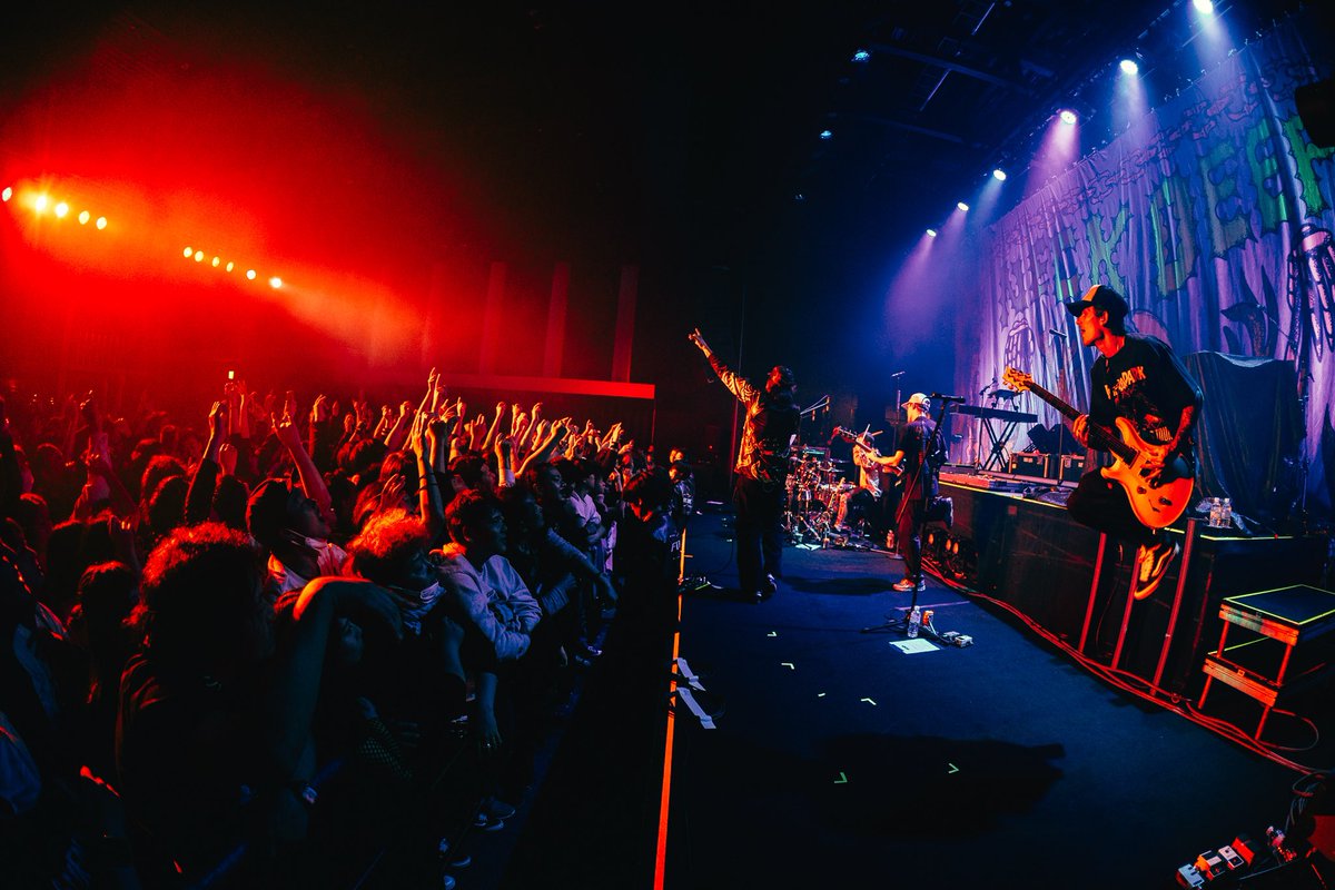 Thank you so much, Hiroshima. A heavy morning and a rowdy night. No war. No nukes. World peace ☮️ 📸: @wondergirlphoto