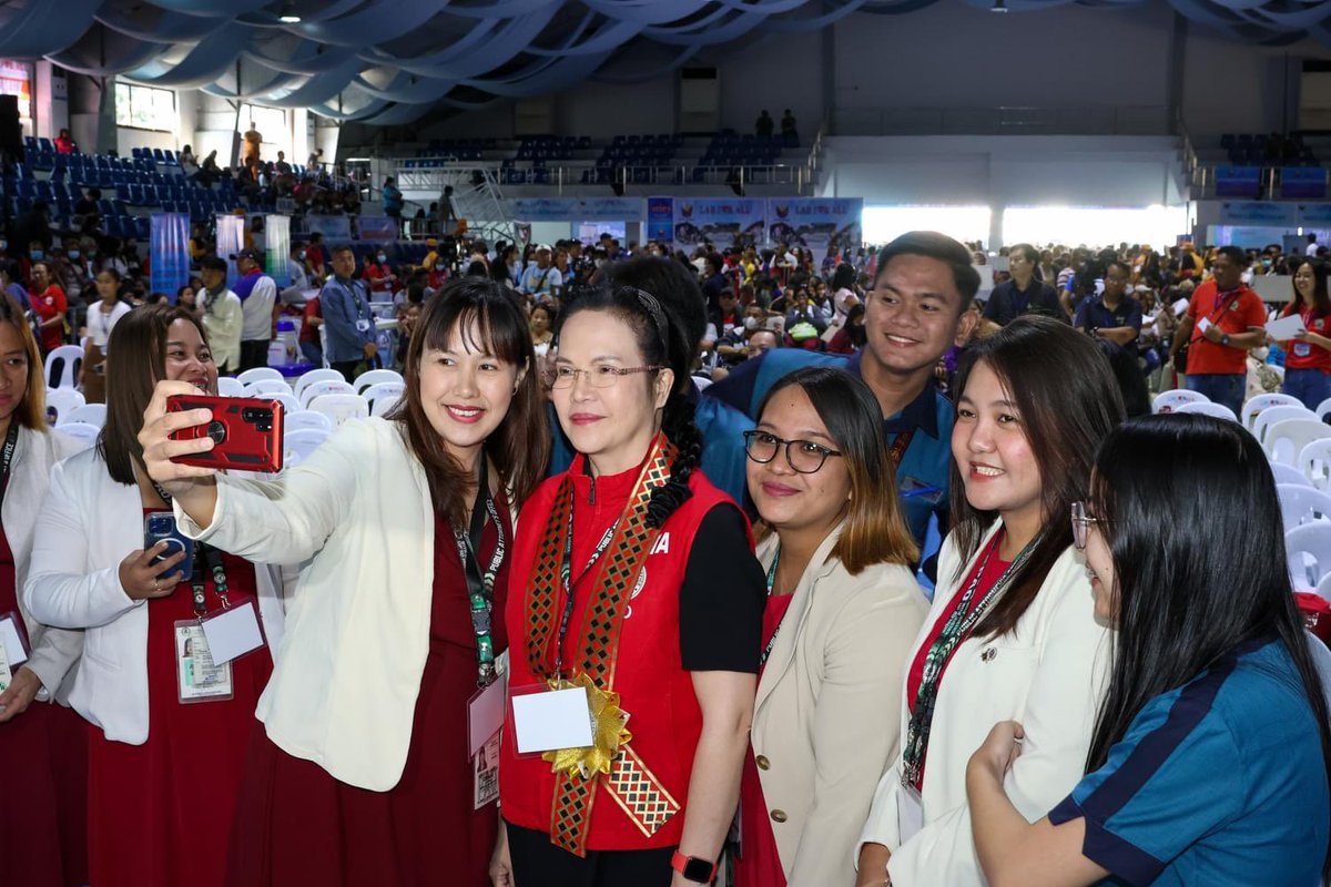 persidaacosta's tweet photo. Part 7 LAB for ALL (Laboratoryo, Konsulta at Gamot Para Sa Lahat) with FIRST Lady LIZA A. MARCOS — City of Ilagan, Isabela, March 19, 2024
#PublicAttorneysOffice
#PAOChiefPersidaAcosta
#BagongPilipinas #PALA
#LibrengSerbisyongLegalPAO
#PersidaAcostasLegalAdviceFBLiveProgram https://t.co/eqlog6Pl68