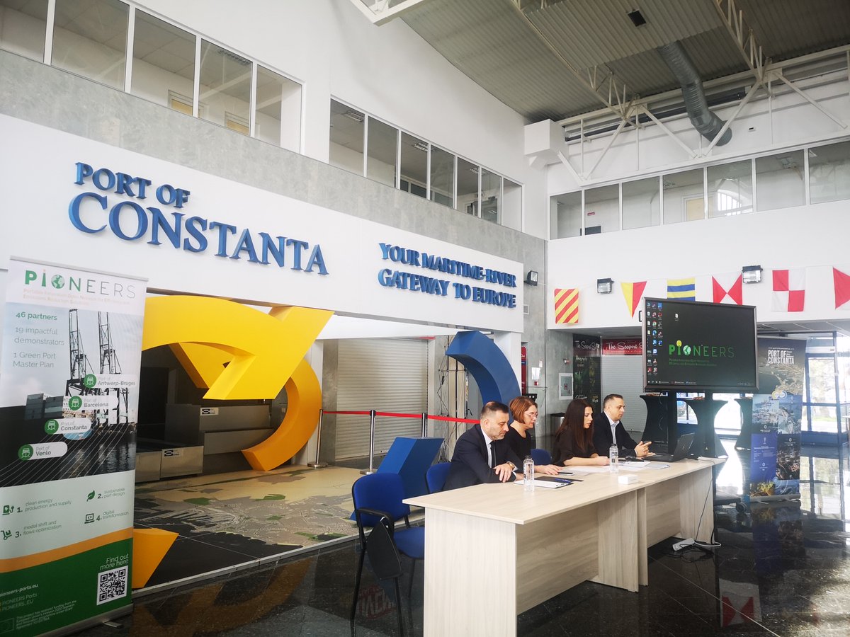 În data de 21 martie 2024, CN APM a organizat, în cadrul proiectului PIONEERS, un workshop dedicat analizării și revizuirii primei versiuni a documentului Master Planul Portului Verde pentru portul Constanța:
portofconstantza.com/pn/ro/stire/1/…
<a href="/PIONEERS_EU/">PIONEERS Ports</a> #GreenDeal #H2020 #Sustainability