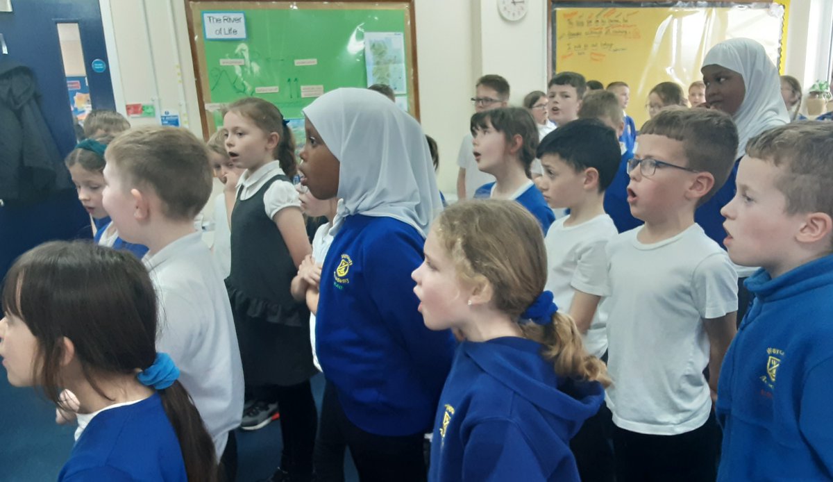 WaycroftAcademy's tweet image. This week, Year 3 &amp;amp; 4 teamed up for a joyful singing session! From rehearsing term songs to learning new ones like 'Throw it out the window!' 🪟🎶 It was a symphony of fun and learning! #MusicClass #SingingFun