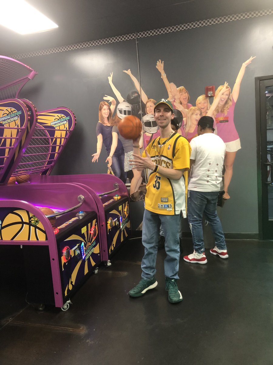 Fun times at RHK. This time in Garner, NC. Definitely enjoyed riding on the go karts again + shooting my shot with pop a shot for basketball. Even got the basketball gear to match. Retro Seattle SuperSonics Kevin Durant jersey. Bring them back again, @NBA . Green + gold is dope.