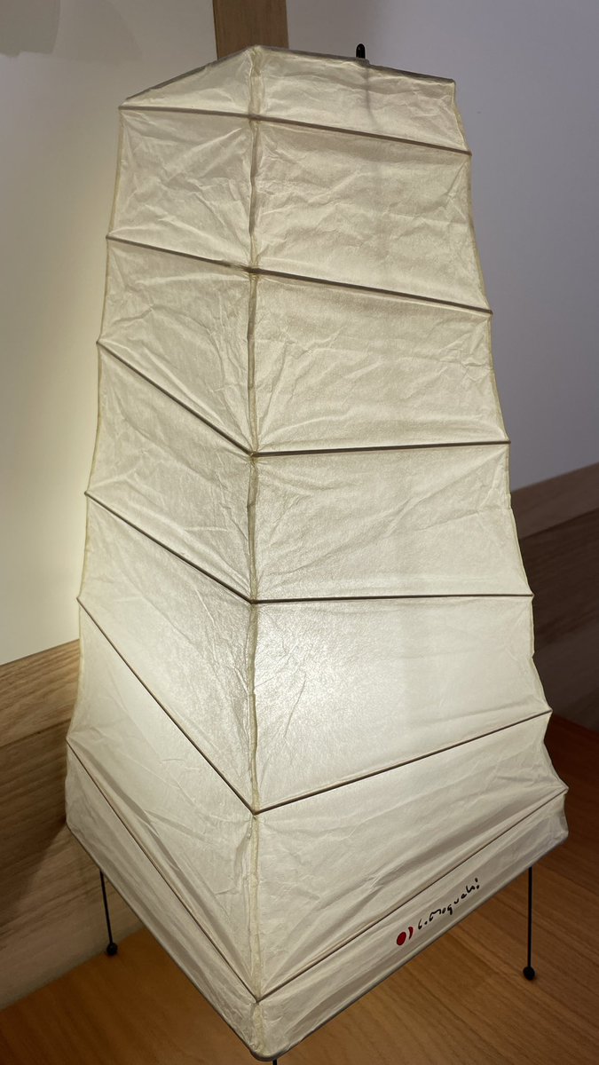 SimonMeg1's tweet image. すごくええのう☺️
もう全色欲しいしIsamu NoguchiのAKARIも素敵すぎて全部ほすぃー
#hermanmiller  #embody #isamunoguchi