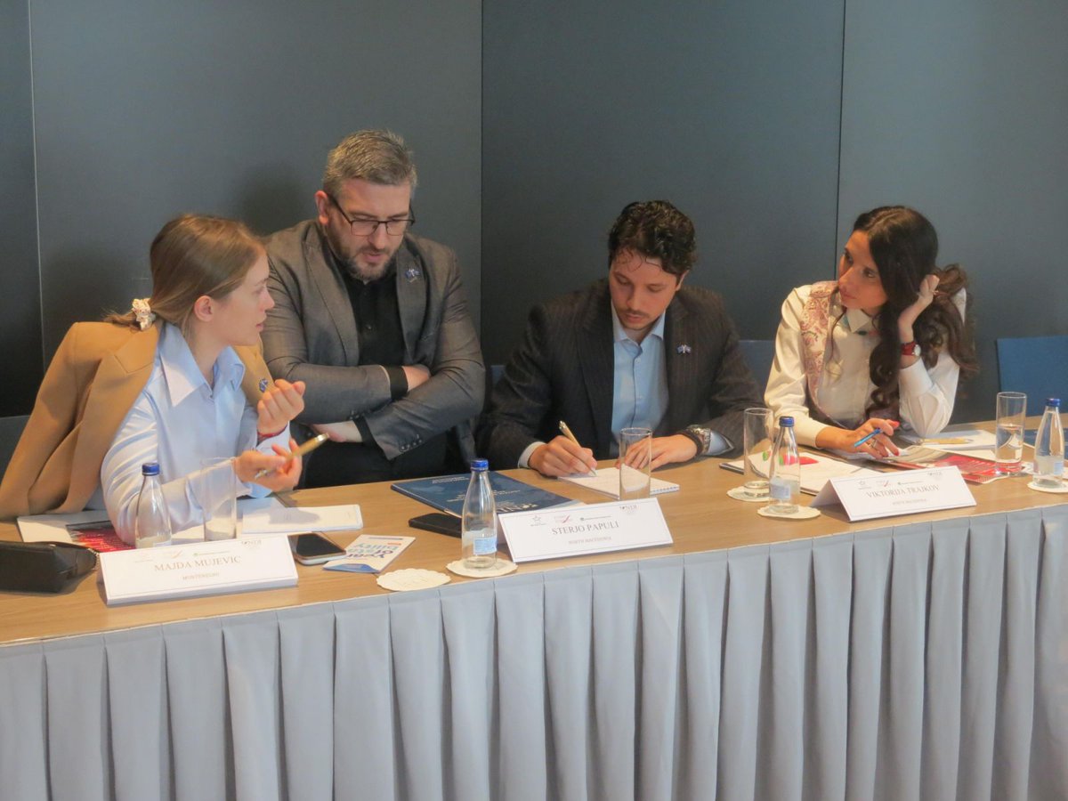 Corruption in Politics-Why does it Matter? Last weekend we were in Montenegro launching the Regional Party Integrity Task Force with our partners from <a href="/cdavandaag/">CDA</a>, <a href="/MartensCentre/">Martens Centre</a> and RSI. Party representatives from 10 countries of SEE are devising strategies to promote integrity.