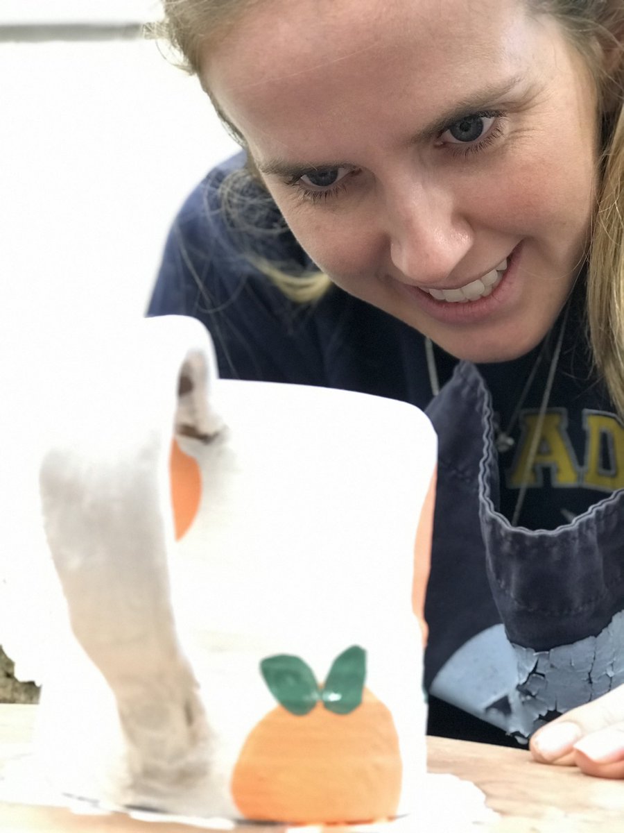 eastnorpottery's tweet image. Cor, can’t believe how fast our monthly Weekend Potter’s Wheel Course comes around 😅Here’s a few tasty pics from January’s event - day two. 📷🤩

eastnorpottery.co.uk/potters-wheel-…

#potterycourse #potterswheel #weekendbreak