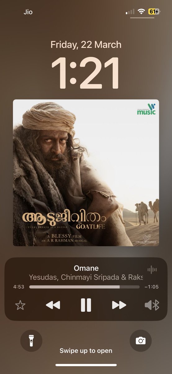 Facts may vary but THIS is the song I’d want to call #Rahman’s return to Mal after 30 yrs. Truly beautiful and so happy to hear @Chinmayi kill it in Mal. What I love about both songs is how the lines constantly draw frm words like rain, water, boats, lotuses (for a desert film