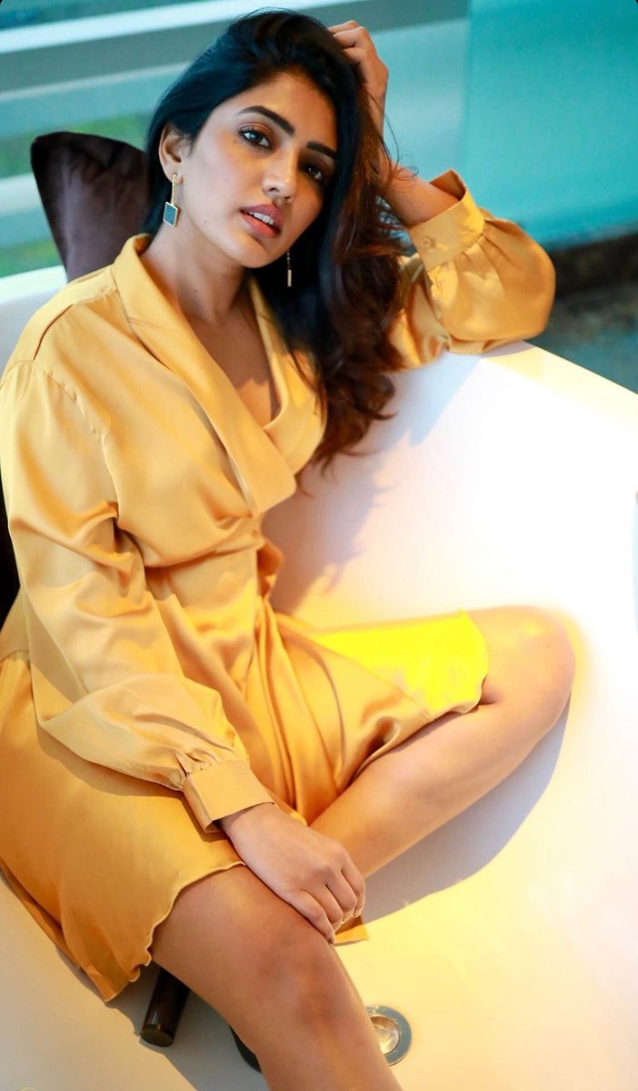 GJQokP-agAAAFUd?format=jpg&name=medium