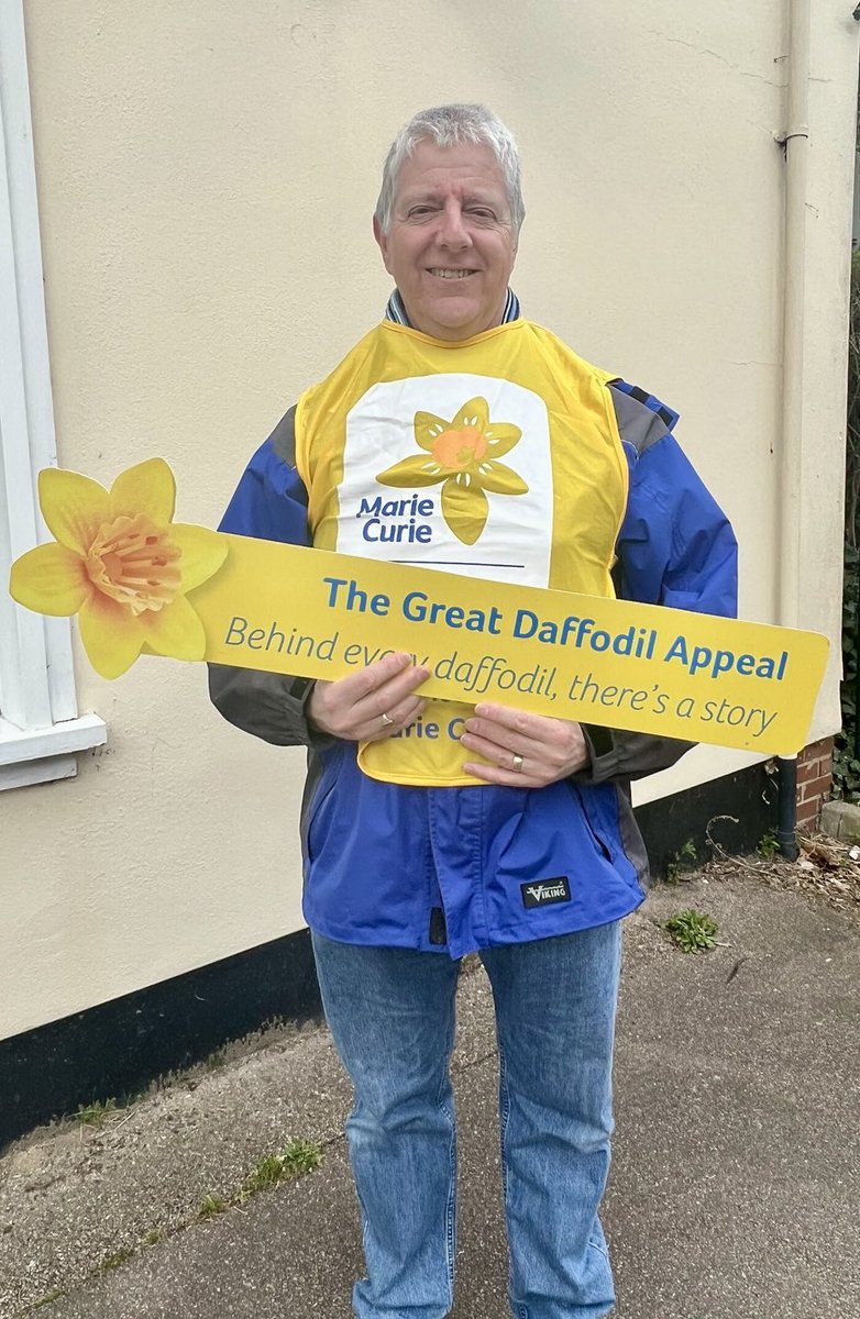 Good luck to our friends @StowLions who will be collecting for the @mariecurieuk #GreatDaffodilAppeal! Always lead and organised by Lion Jonathan. Looking forward to seeing them over the next couple of days! Have a great time & thank you so much 💛💛🙏. #Stowmarket #Suffolk 👏👌