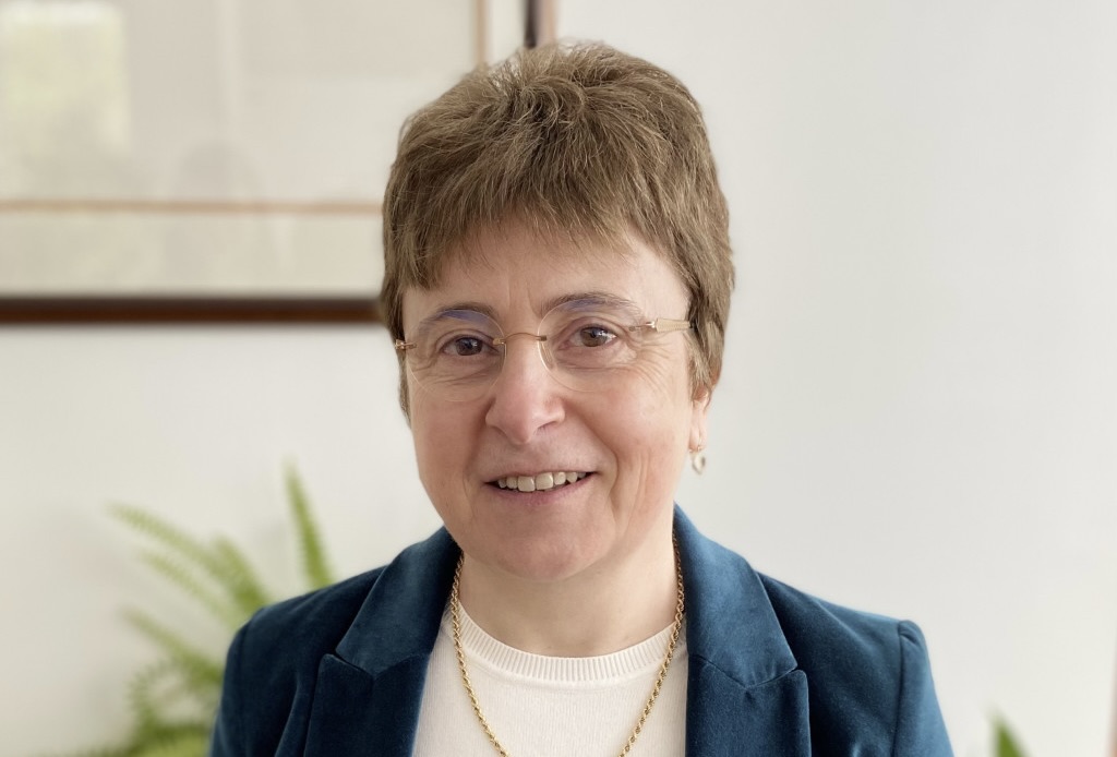 Diane Scherer (@schererdiane) on Twitter photo Chantal Gauthier, doyenne de la faculté des sciences de <a href="/NantesUniv/">Nantes Université</a>, est élue présidente de la <a href="/CDUSciences/">CDUS</a> (Conférence des doyens et directeurs d'UFR scientifiques). Les axes prioritaires de son mandat sont dans <a href="/AEFsuprecherche/">AEFsuprecherche</a> cc <a href="/JulieLanique/">Julie Lanique</a>
aefinfo.fr/depeche/709427 Chantal Gauthier, doyenne de la faculté des sciences de <a href="/NantesUniv/">Nantes Université</a>, est élue présidente de la <a href="/CDUSciences/">CDUS</a> (Conférence des doyens et directeurs d'UFR scientifiques). Les axes prioritaires de son mandat sont dans <a href="/AEFsuprecherche/">AEFsuprecherche</a> cc <a href="/JulieLanique/">Julie Lanique</a>
aefinfo.fr/depeche/709427