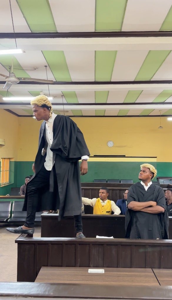 “My Lord, comport yourself.
If you be Lord for court, me sef i be Lord for cult.”