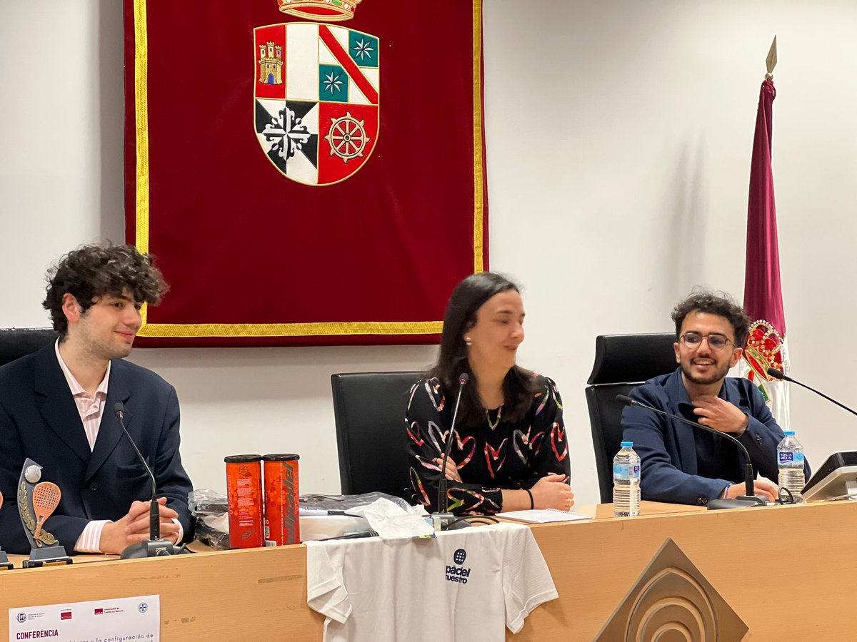 Fac. Derecho - AB tweet media