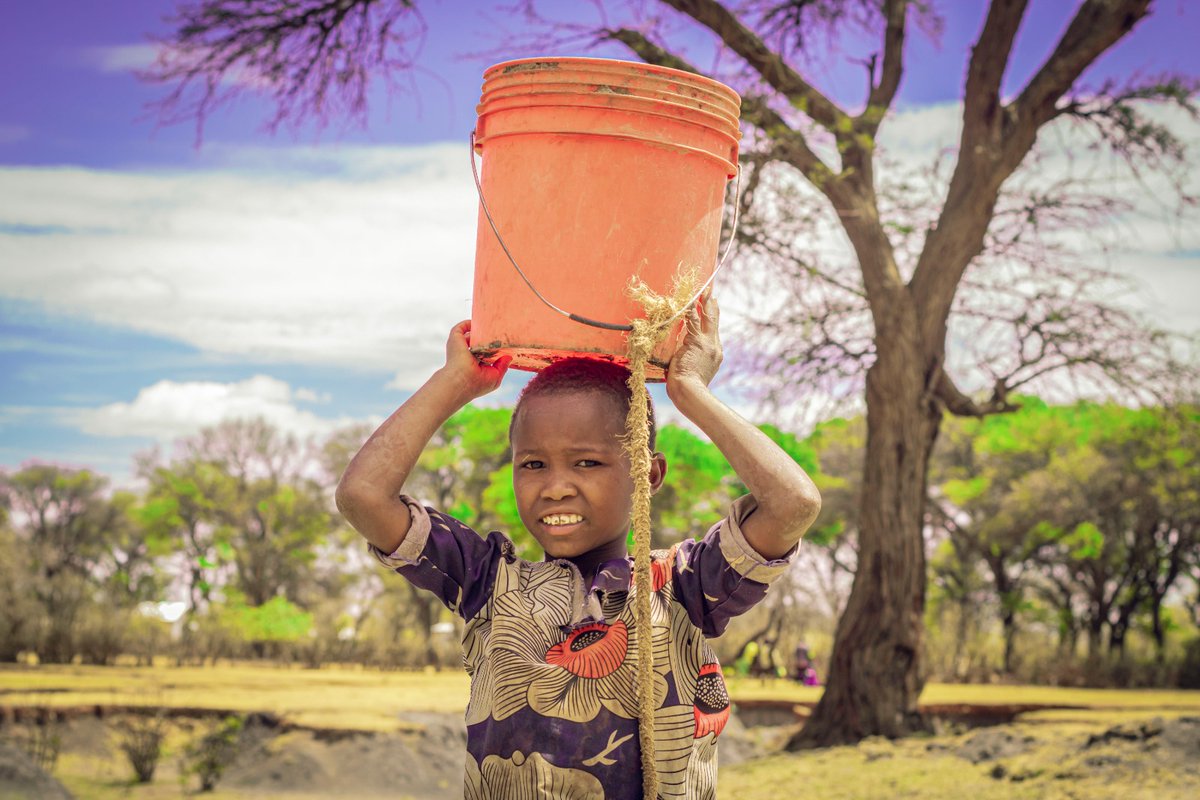 m_ondit's tweet photo. Water access is affected by conflicts, but it can also cause it. With an increasing #imatechange effects, likelihood of conflicts outfitting peace is high. 
Let's join hand to fight climate change for retaining water as the centre of life
@PACJA1 
@azamtvtz 
@Forumcctza https://t.co/HkFaT0B0oZ