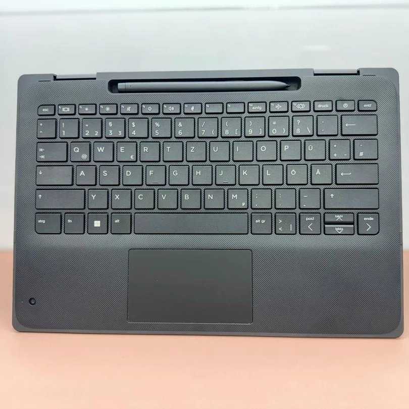 OmakuyuB's tweet image. HP ProBook mini dual core x360,, 8gb Ram 256 gb storage SSD,, touch screen with pen,, 13&quot;inch display, brand New,,, One year warranty.
Call/Whatsapp;
0787653234/ 0753359233