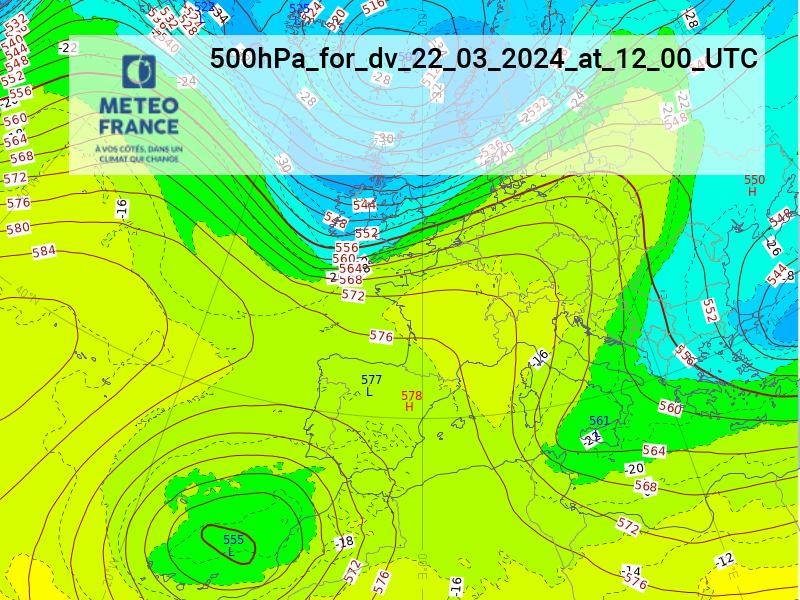 L'estabilitat continuarà acompanyant-nos els propers dies🌤️ Demà el pas d'una pertorbació pel nord dels Pirineus afavorirà l'enretirada de la pols en suspensió i un lleuger descens de la temperatura🌡️ Dilluns podríem tenir un canvi de temps significatiu🌦️