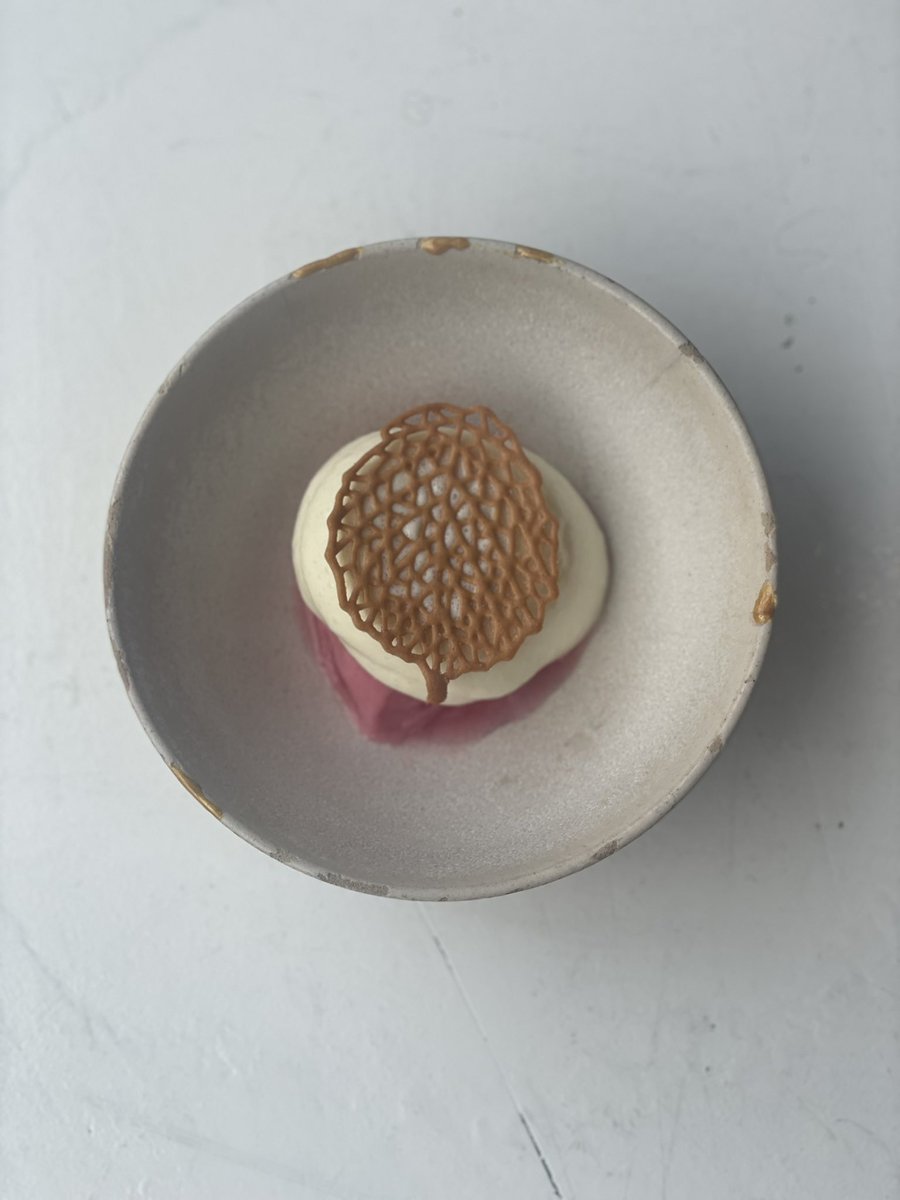 Last minute cancellation of 4 for this evening at 6

Book online or email the restaurant 

Rt