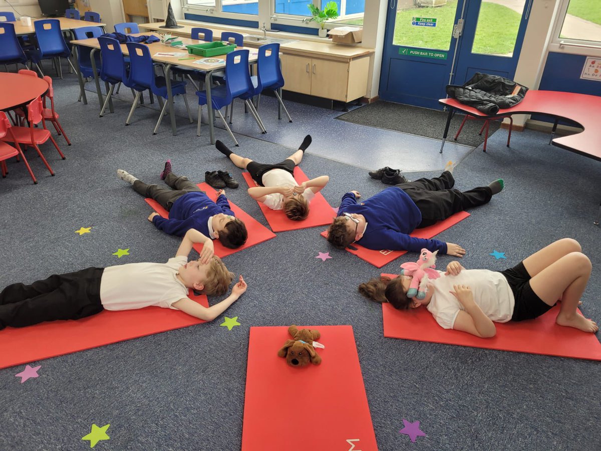 Bringing yoga and therapy into schools, we’re buzzing to have Olivia yoga coach working within wybers wood primary On the outside in project in collaboration with 🧘‍♂️ @CCudox