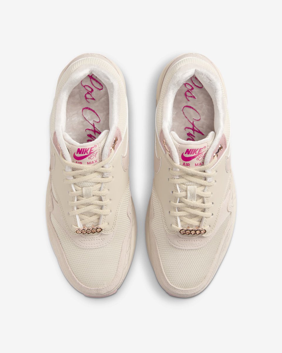 JustFreshKicks's tweet photo. Dropped via Nike US 💕
Serena Williams x Air Max 1 'Los Angeles'
=> https://t.co/fd2tyF3ow0 https://t.co/BjTxhYIrhP