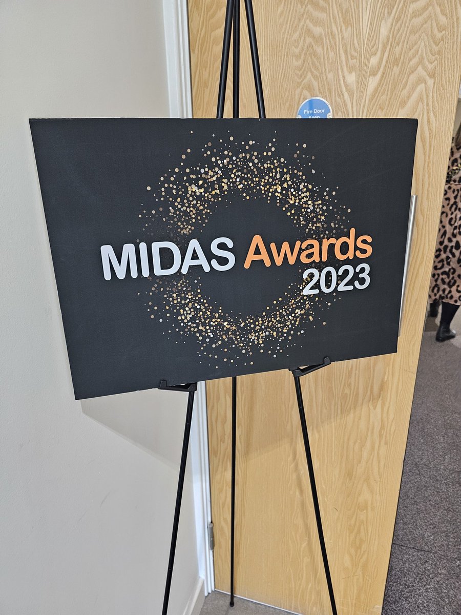 We are at the <a href="/NHSEngland/">NHS England</a> MIDAS Awards today. Up for Outstanding Network of the Year 🥳 <a href="/NHSMidlands/">NHS Midlands</a> <a href="/ULHT_News/">NHS United Lincs</a> @ULHT_Equality