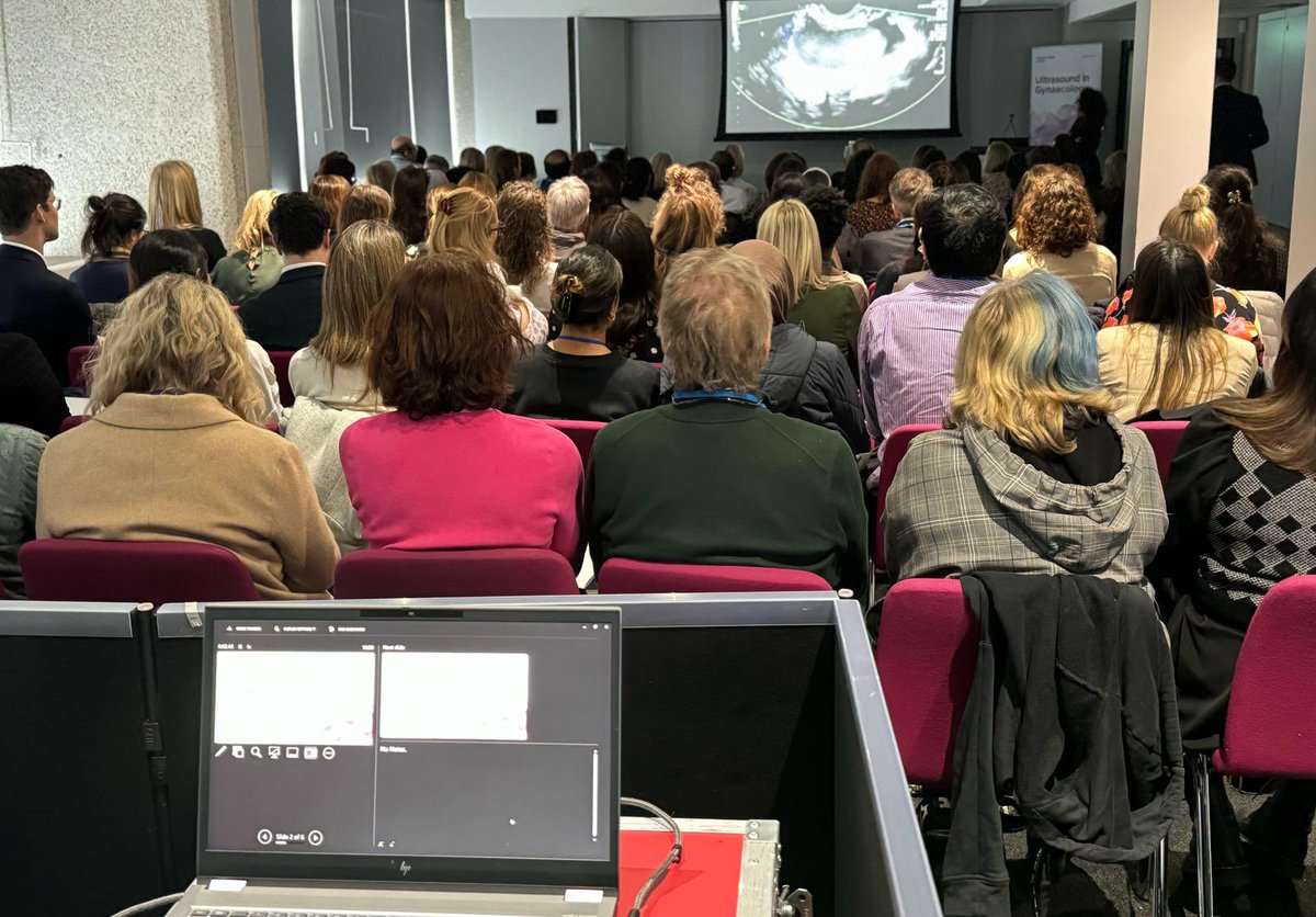 A full house in the Ultrasound in Gynaecology seminar - chaired by @proftombourne So far today we’ve covered ✔️ Classifying ovarian masses ✔️ The endometrium and learning pelvic anatomy for ultrasound ✔️ Diagnosing endometriosis Plus @GEHealthCare covered fetal echo ultrasound