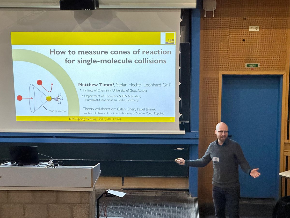 Matthew reported on his latest project @UniGraz with @SHechtlab and @nanosurflab 💪 Thank you for coming!

Which talk was your favorite at the #DPGspringmeeting? 🤔

Read Matthew's previous work with @vixklen @UofT 👇
@ScienceAdvances: science.org/doi/full/10.11…

#SKM24 #DPG2024