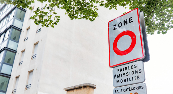[Qualité de l'air] Le 19 mars se tenait la 4e réunion interministérielle #ZFE/qualité de l’air.
À retenir : amélioration de la qualité de l'air dans 10 territoires, actions locales fructueuses, accord des ministres sur les propositions de France urbaine.
🔗lc.cx/BTBzTO