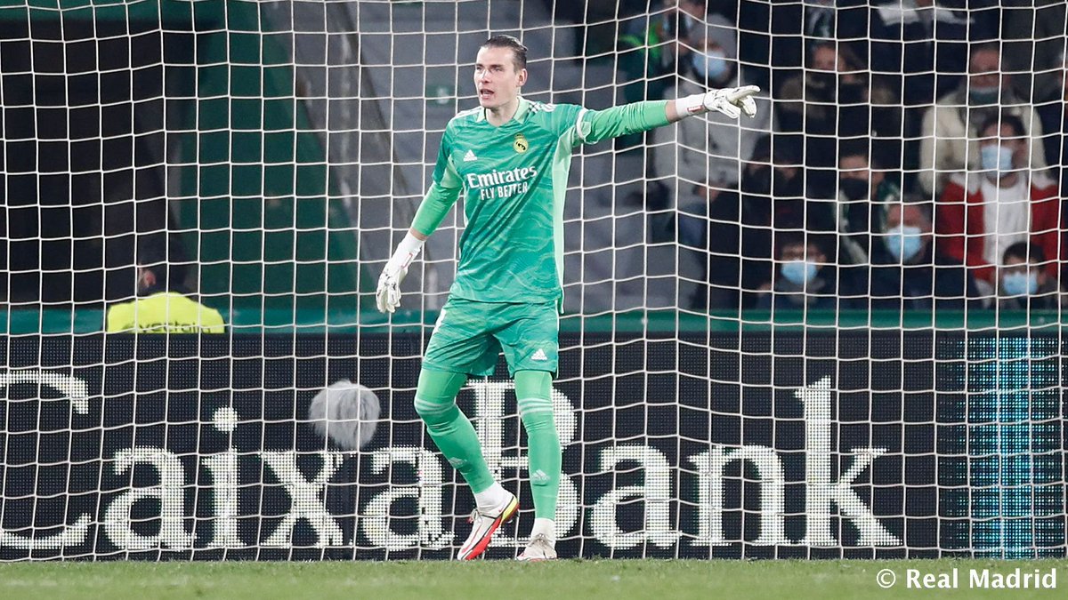 Second Choice.
Tak selamanya cadangan itu dianggap sebelah mata, bisa jadi merekalah pahlawan yang ditunggu bahkan jadi penyelamat di kondisi tertentu.

Maghrib, Dadakan backup Bapak ngisi bukber Bocil SD
Isya, Dadakan backup penceramah yang entah kemana

Nasib cadangan.
#qoisa97