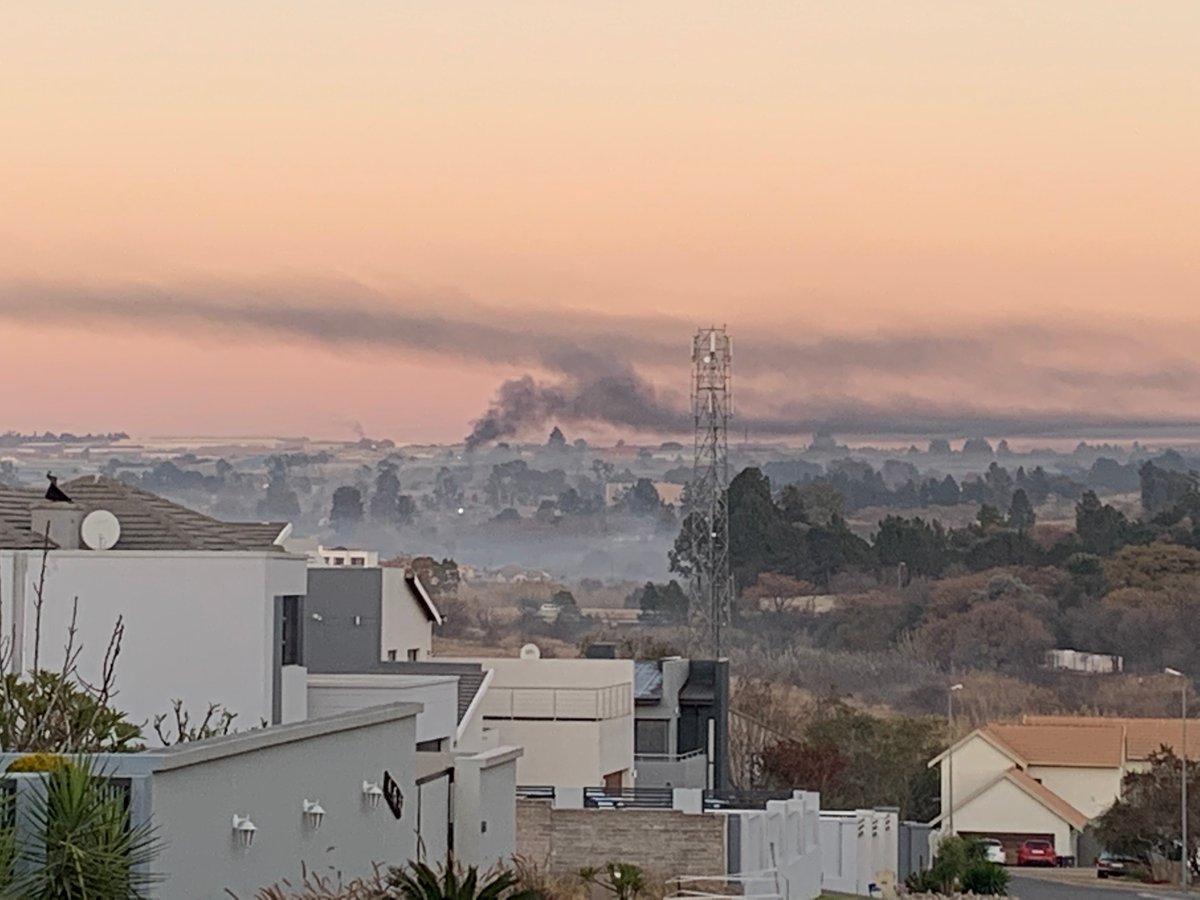 KyaBurning's tweet image. Everyone is entitled to breathe fresh, healthy air!
#cleanair #polution #kyasand #burning #donate #savelives #beaware #supportthecause #kyaburning #stopillegaldumping @cleanjoburg @cityofjoburgZA @officialGDARD